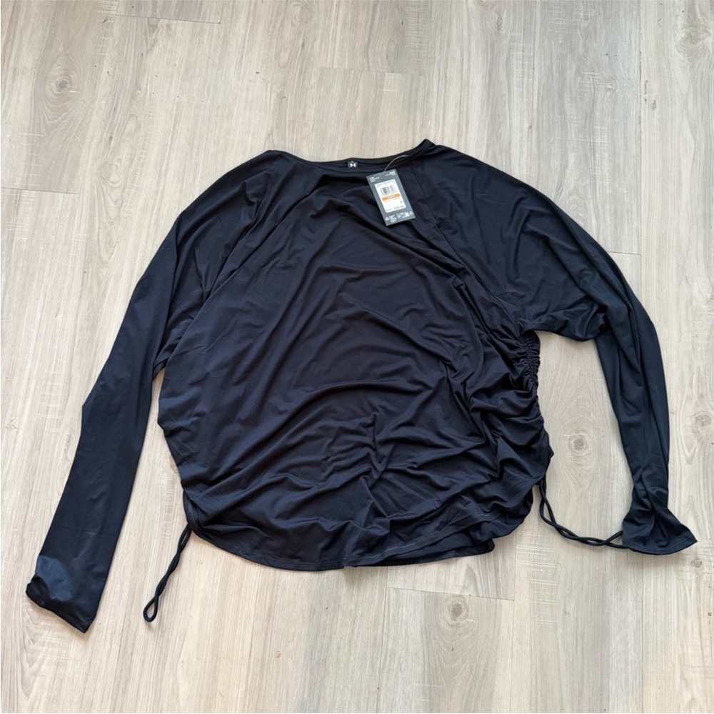 NWT Under Armour Women's Black Long Sleeve Top - Picture 5 of 9